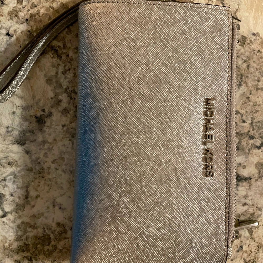 Michael Kors Wristlet